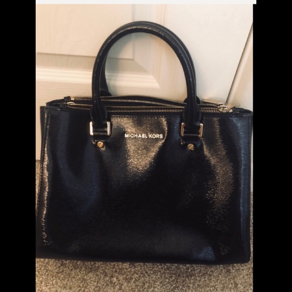 Michael Kors Handbags - Michael kors purse